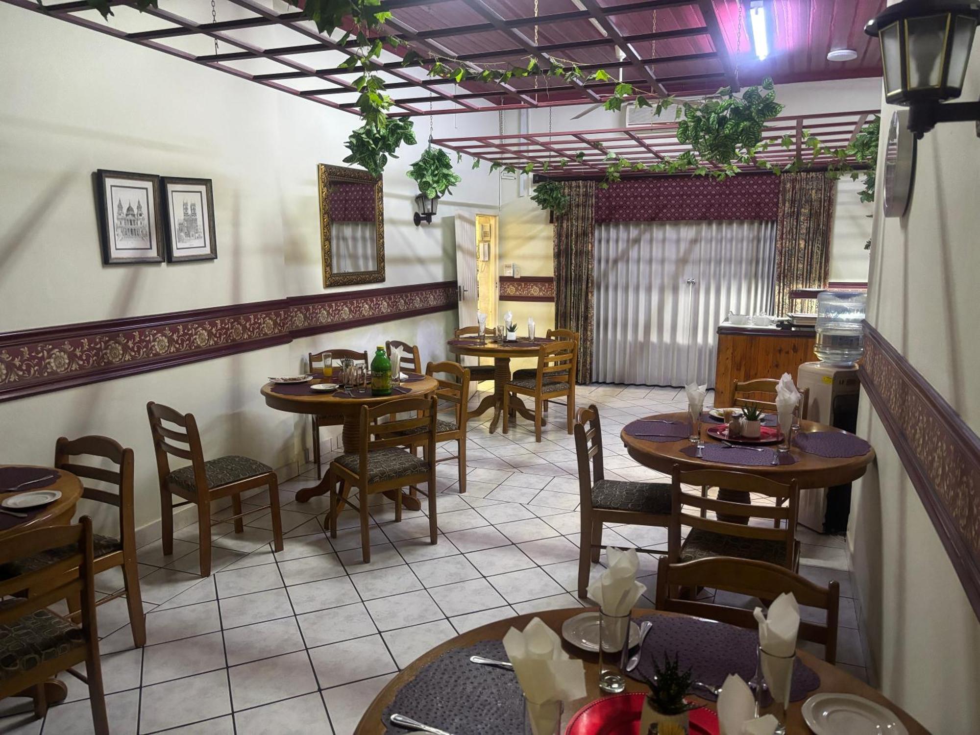 Rita'S Guesthouse Cc Vryheid Exterior photo