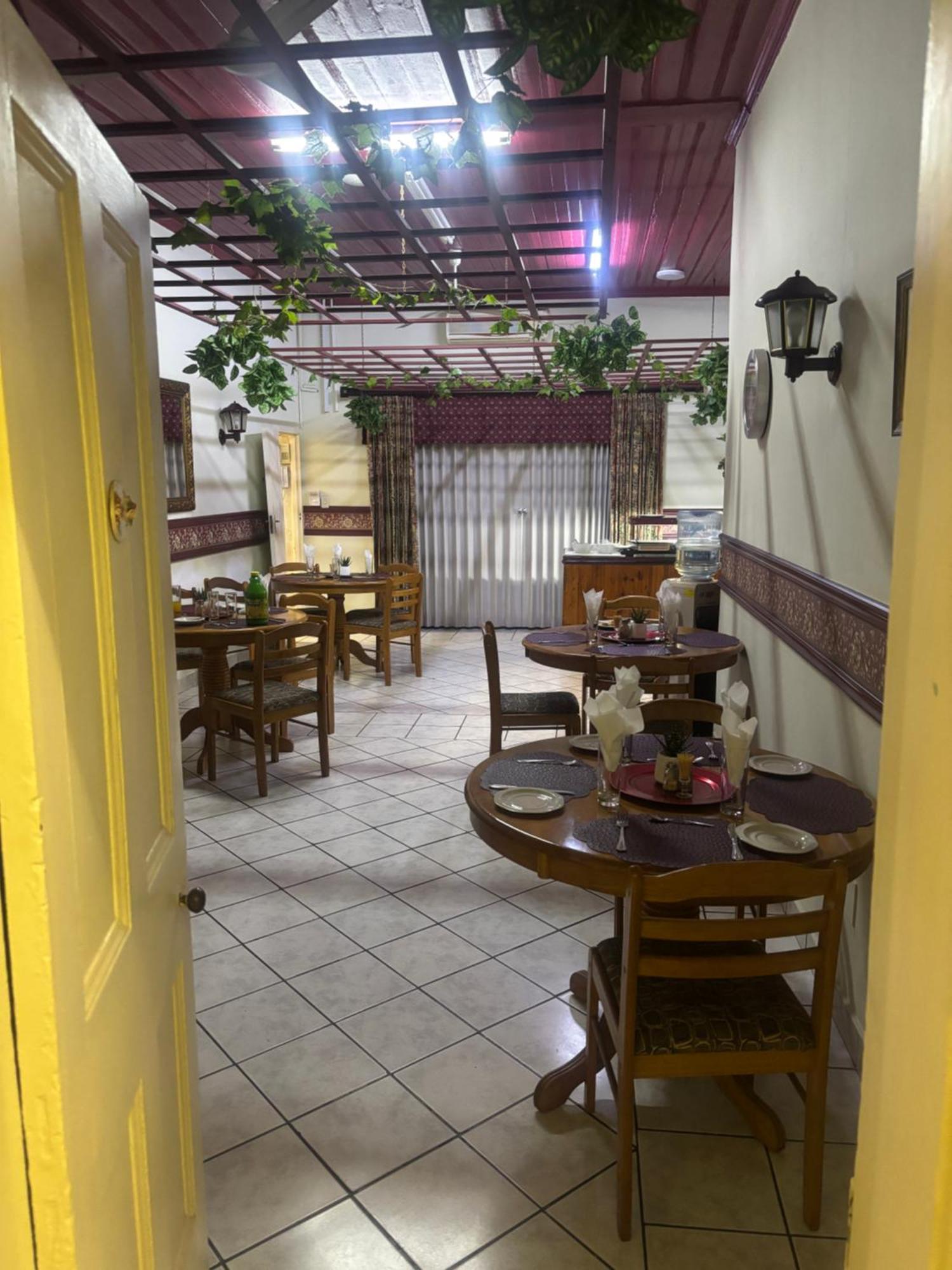 Rita'S Guesthouse Cc Vryheid Exterior photo